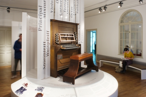The organ in the spotlight. Foto: Jens Volz