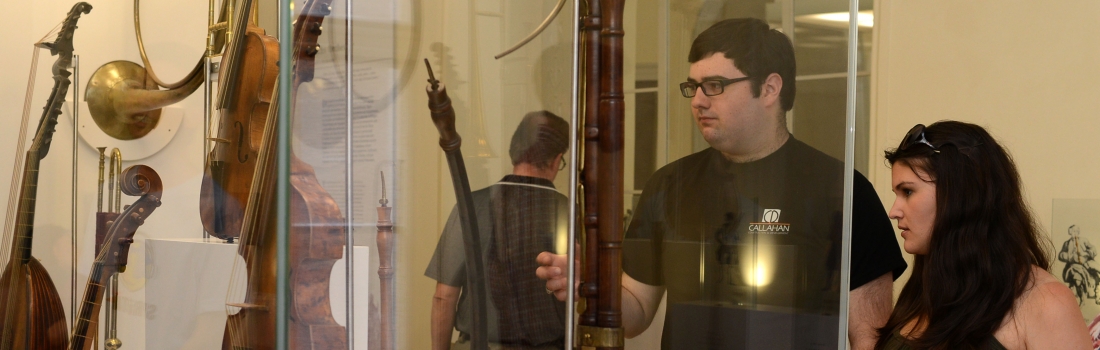 Bachs Orchester Historische Instrumente sehen und hören